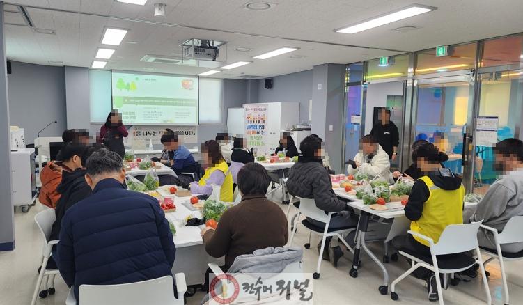 고산청소년센터, 지역사회와 함께하는 마음을 잇는 밥상 운영 성료 사진 2.jpg