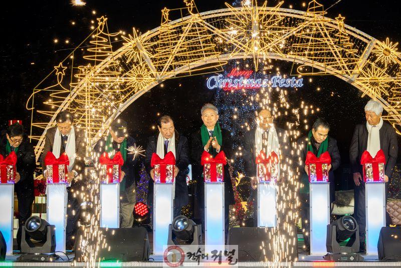 1120 계양구, ‘2025 크리스마스 페스타’ 점등... 환상적인 겨울빛 축제 개막(5).jpg