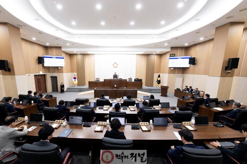 2025-11-21 본회의장 전경.jpg
