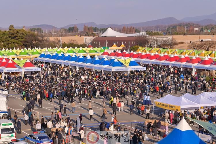3-1. 제29회 파주장단콩축제, 방문객의 큰 호응 속 마무리.jpg