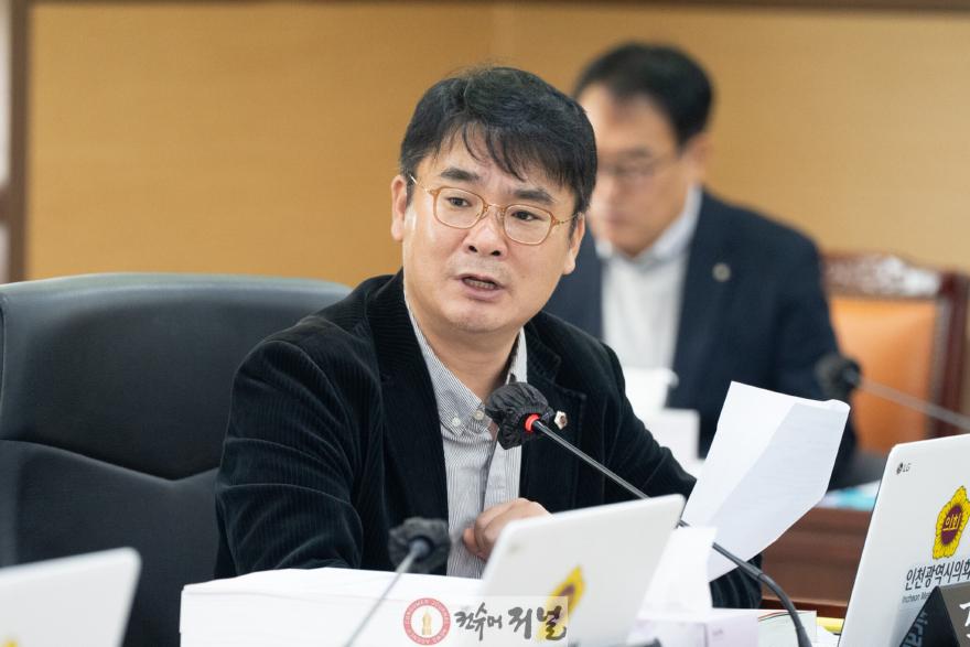 (사진)인천시의회 조현영 의원, 26억 원 쓴 AI외국어교육이 챗GPT로 변경....jpg