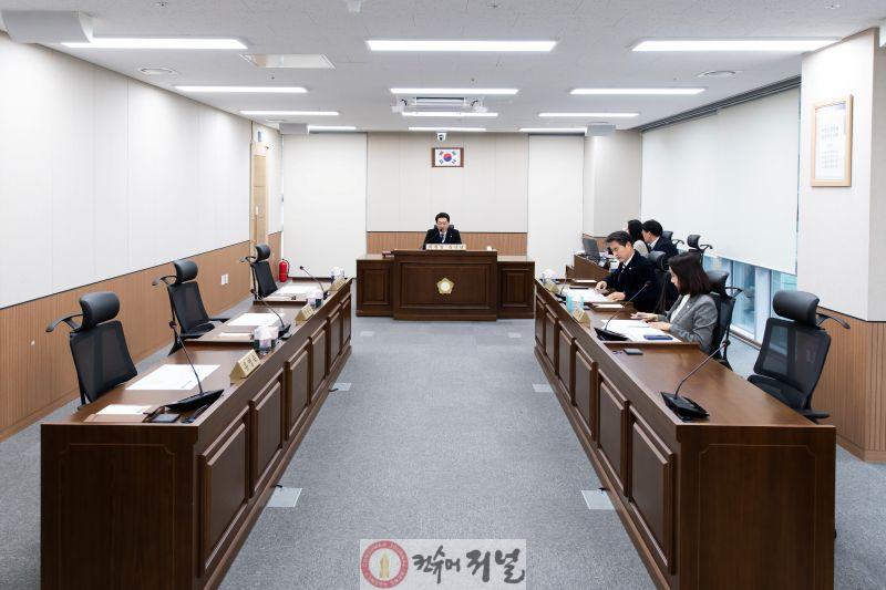 의회운영위 국힘의 빈자리1.jpg