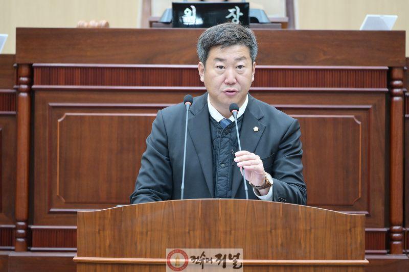 윤재구 의원 사진.jpg