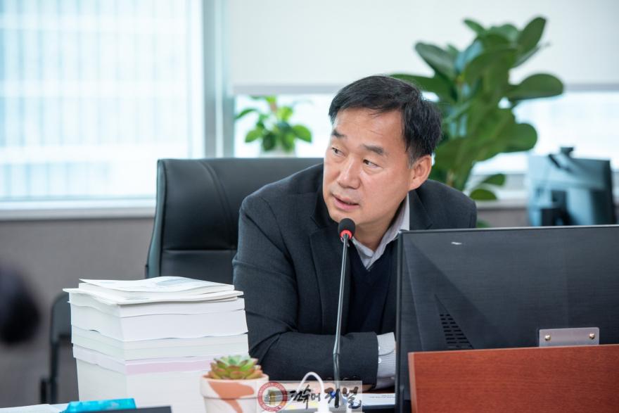 251127_CES_혁신상_기술_보유한_경기도농업기술원...윤종영_의원_“핵심_R&D_예산_감액__신중한_검토_필요”.jpg