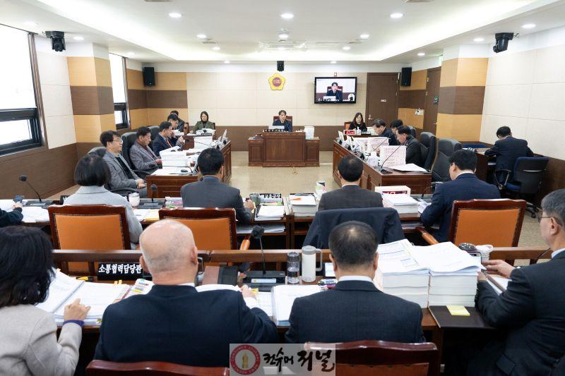(사진)인천시의회 교육위, 2026년도 인천시교육청 예산안 심사 마무리.jpg