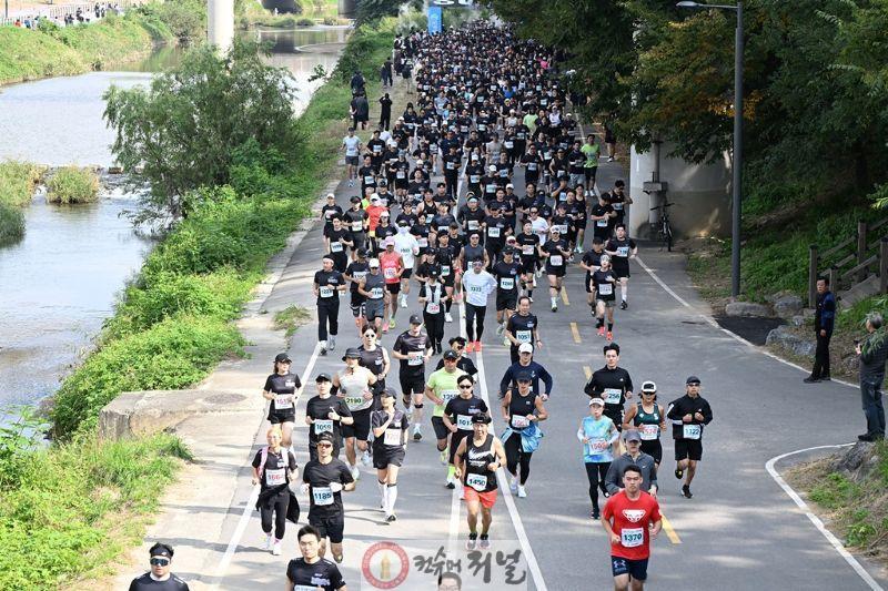 3.일자리경제과([기획]의정부시, 다양한 상권축제로 소상공인 지원 앞장)3-2025 하천 마라톤 전국대회.JPG