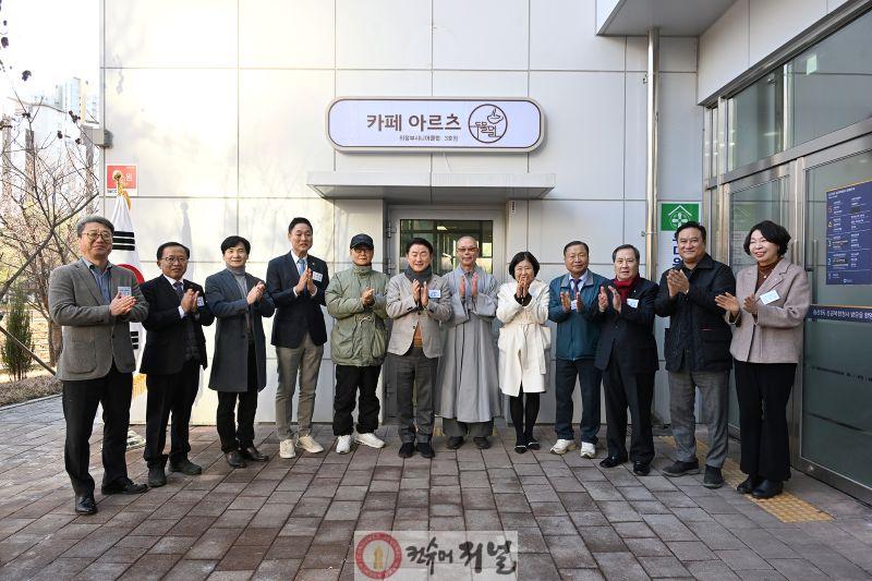 2.송산3동 자치민원과(송산3동 공공복합청사 1층, 주민 공유 및 노인일자리 공간으로 탈바꿈)1.JPG