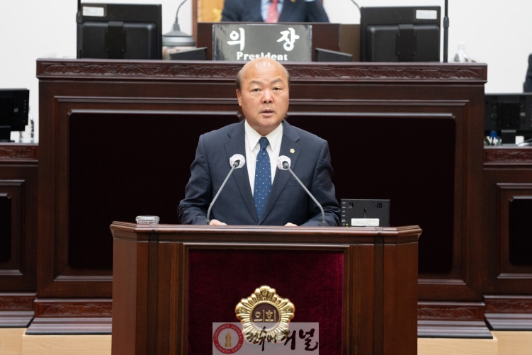 (사진)인천시의회 나상길 의원, 의정활동 모습(본회의 발언).png