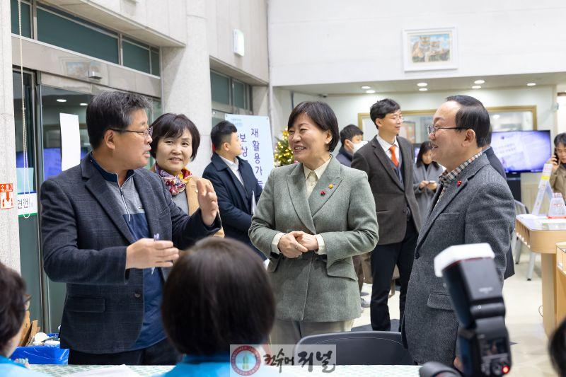 농림축산식품부 장관, 연천군 ‘농어촌 기본소득 시범사업’ 관련 현장 방문 (2).jpg