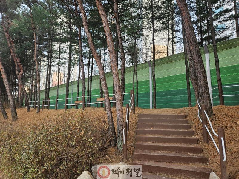 4.녹지산림과(걷기 좋은 도시 의정부, 금오동에 자연과 쉼이 있는 오솔길 개장)2.jpg