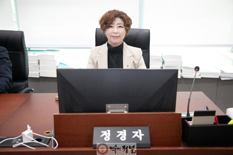 251226_정경자_의원_대표발의_경기도_가족돌봄_청소년_및_청년_지원_조례_전부개정안_본회의_통과.jpg
