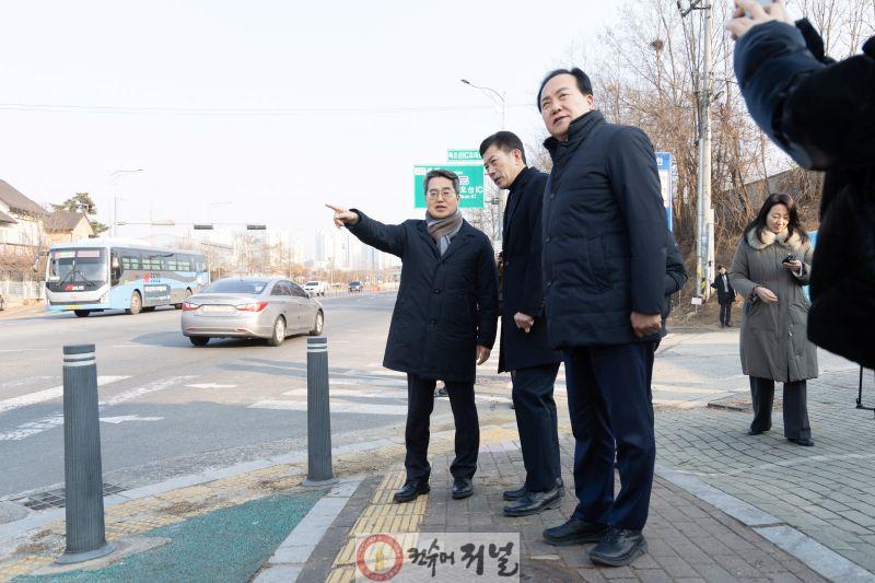 북오산IC 진입로 확장 현장 점검(1).jpg