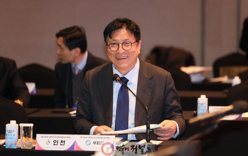 추가 사진_도성훈 인천시교육감, 교육활동보호 위한 법률 개정 건의 등 교육 현안 논의 (1).jpg