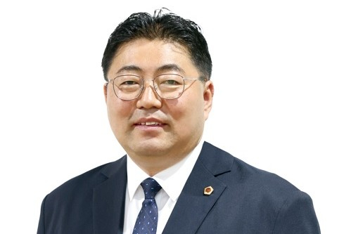 260129 김진명 도의원, 국회 「국유재산법」 의결 환영...“양영초 체육관 건립, 오랜 염원에 마침내 희망의 길 열려”.jpg