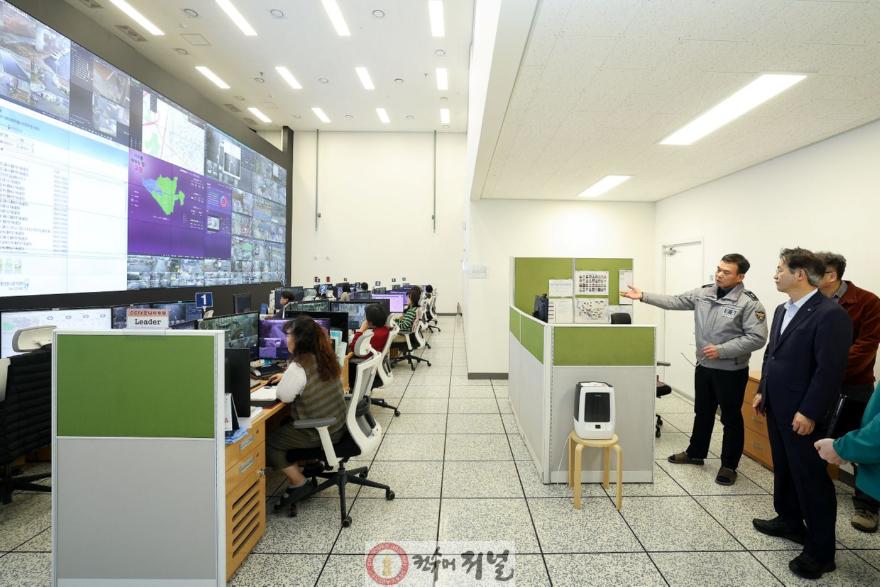 1. 고양시, 설 연휴 첫날 안전상황근무자 격려⋅민생 현장 살펴 (1).jpg