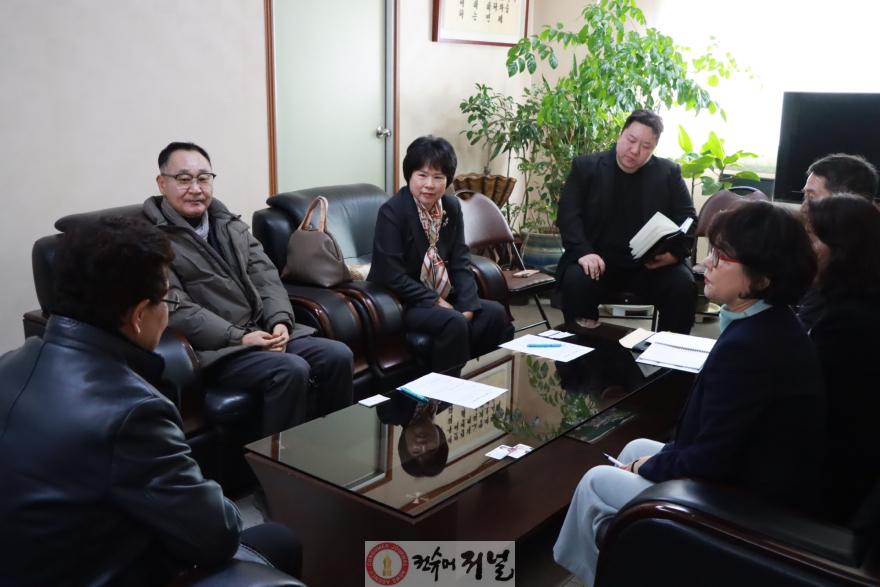260224 경기도의회 건설교통위원회 서성란·김영민 의원, 용인 마을버스 현장 점검 (1).jpg