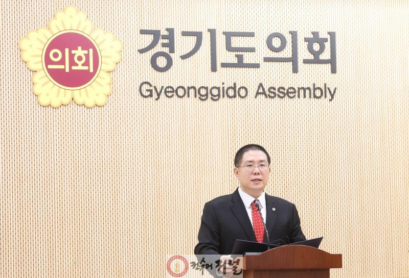 [보도자료]260310_김현석 경기도의원, “1조 2천억 들여 옮기고, 매출 1조 2천억 날리는 경마공원 이전... 정치적 무책임 규탄.jpg