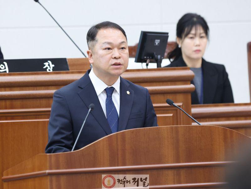 (원본사진) 김경식 의원(수정).JPG