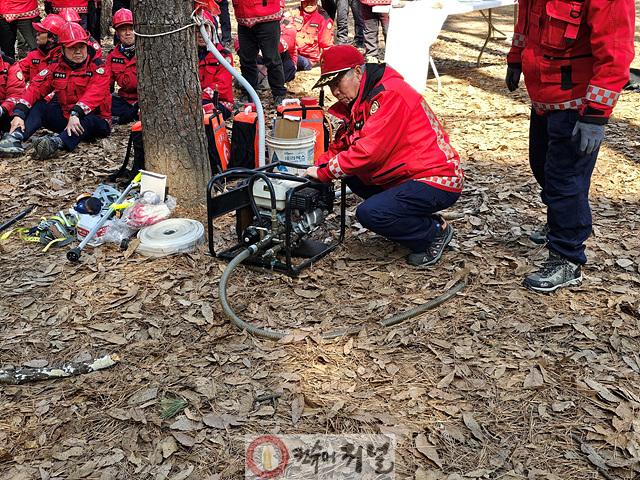 0313 계양구, 부평·서구와 산림재난 대응 합동훈련 실시(기계화장비 사용법 교육).jpg