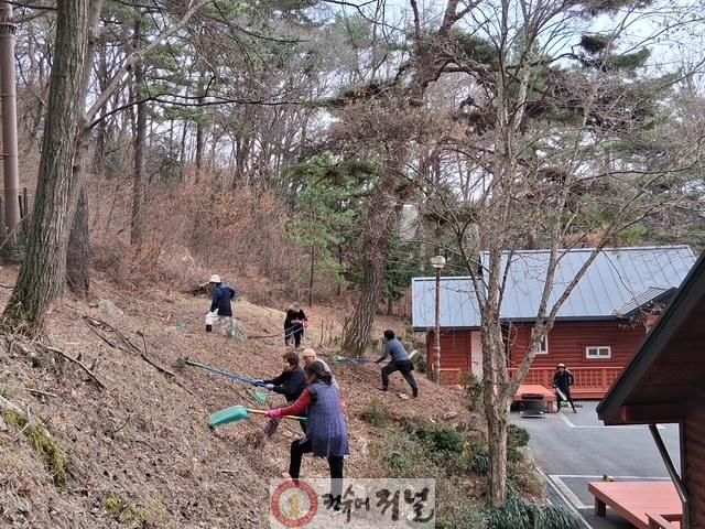 5.봉수산자연휴양림 환경정비 모습 (1) (1).JPG
