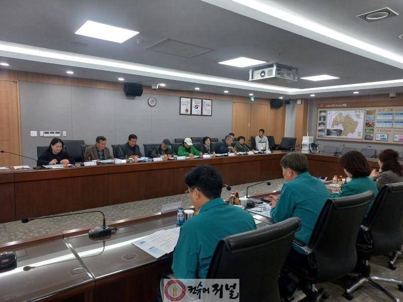 5.2026년 예산군 수돗물 평가위원회 회의 모습 (1).jpg