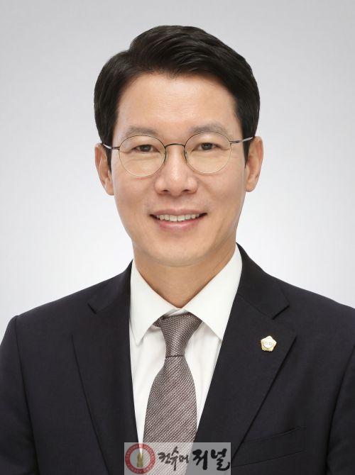 포천시의회 임종훈 의장.jpg
