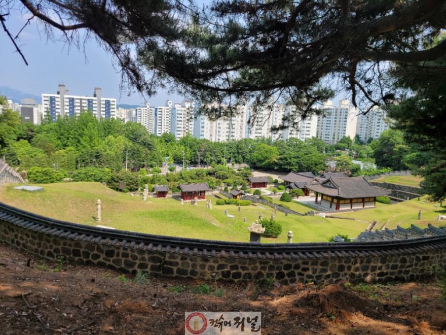 8. 고양시, 토당근린공원 착공 - 토당근린공원 내 진주류씨 묘역 전경.jpg