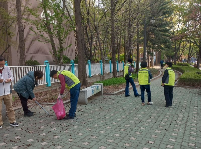 0414 계산4동 주민자치회, 상반기 도시녹화운동 실시.jpg
