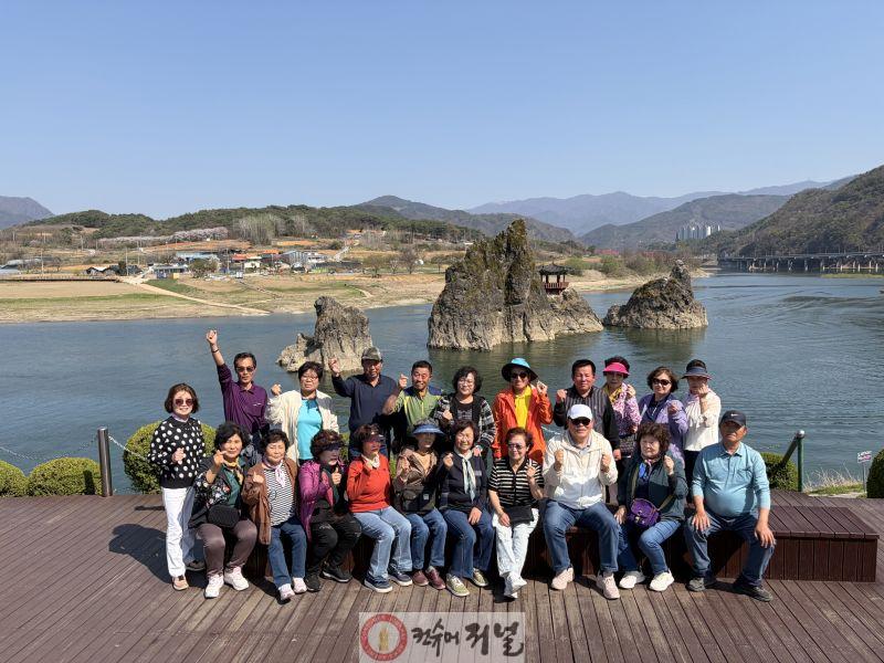 10.신양면 바르게살기위원회 선진지 견학 사진 (1).jpg