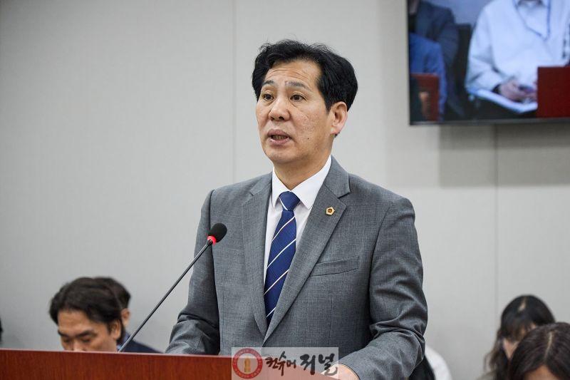 260422_이영봉_의원_대표발의__의정부_대봉그린아파트_화재_소송비용_면제_결의안_상임위_통과_(1).jpg