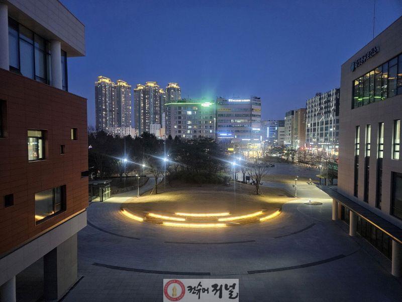 1. 고양시 일산동구보건소, 개청 1년 달라진 변화 (3)야간 경관.jpg
