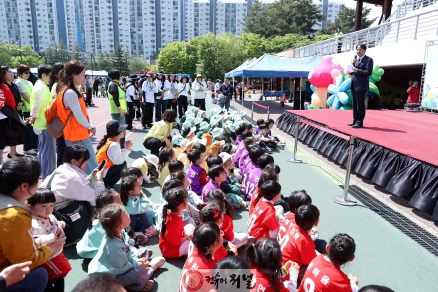 1. 고양시, 돌봄 사각지대 줄인다 (1) 2026년 어린이날 행사.jpg