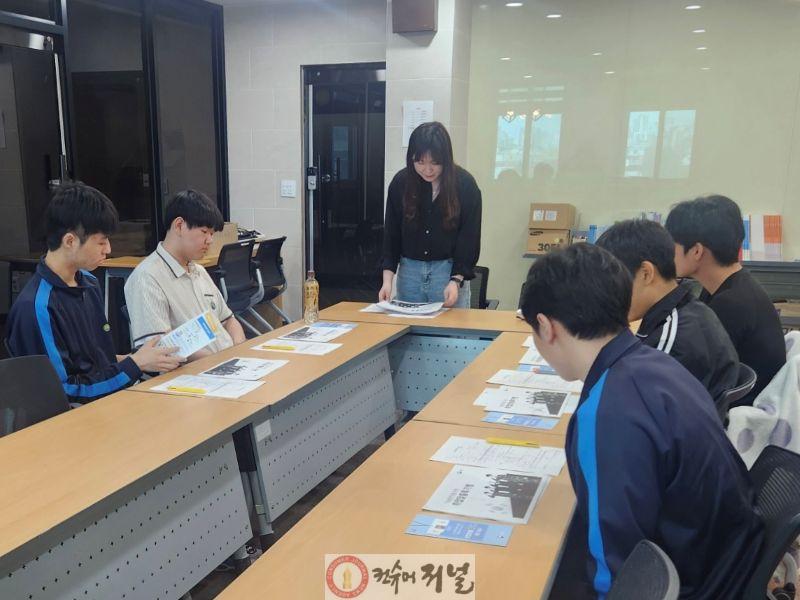 (보도사진) 인천병무지청, 문학정보고등학교에서 취업맞춤특기병 설명회 실시.jpg