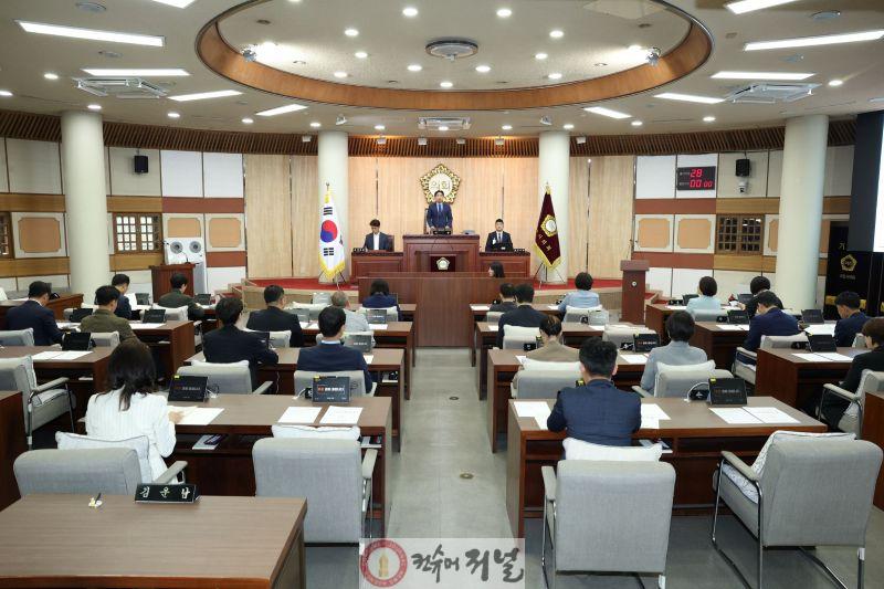 260511_고양특례시의회, 제303회 임시회 열고 제2회 추경예산안 원포인트 심사 1.JPG