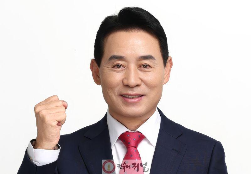 백영현_프로필사진5.jpg