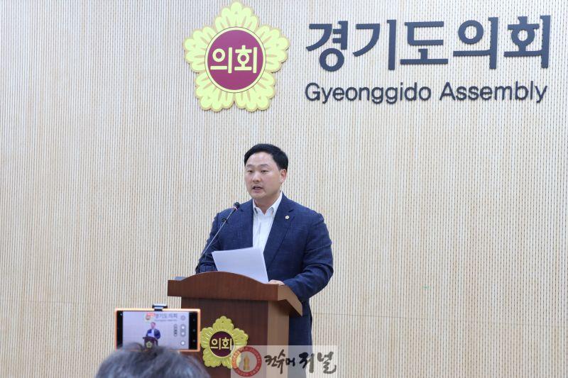 20260608_경기도의회 고준호 의원 “국민은 투표를 못 했는데 대통령은 표 계산부터 했다”.jpg