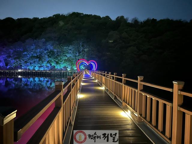 3-1. 은은한 빛으로 물든 파주 공릉호수 ‘빛의 산책길’ 완성… 부시장 현장 방문.jpeg