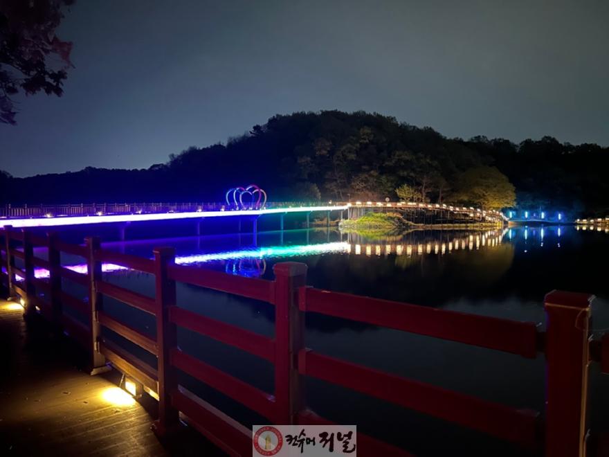 3-2. 은은한 빛으로 물든 파주 공릉호수 ‘빛의 산책길’ 완성… 부시장 현장 방문.jpeg