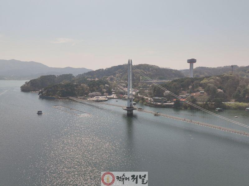 1.예당호 출렁다리 전경.jpg