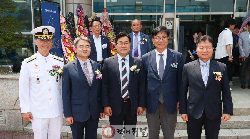 1. 도성훈 인천시교육감, 인천해양과학고 개교 100주년 기념식 참석 (1).jpg