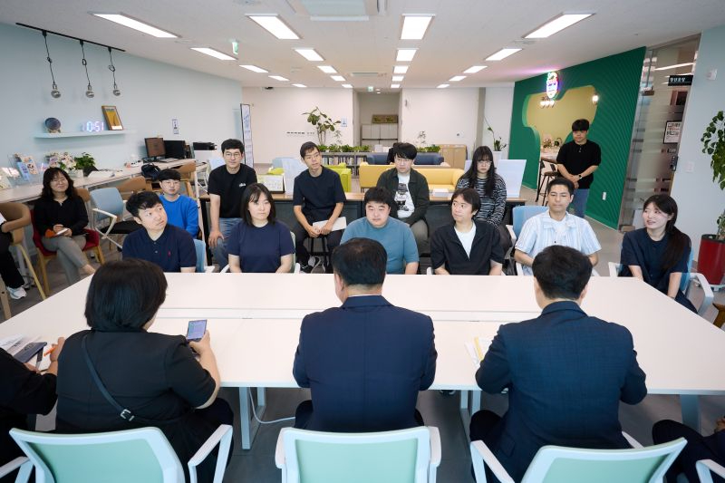6.21.-양주대전환 시민주권 인수위, 양주시청년센터 방문…청년 의견 청취4.jpg