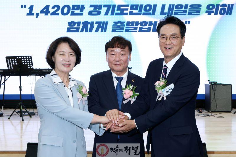 260707 제12대 의회 개원식...남종섭 신임의장 민생변화 이끌고 지방의회법 제정 앞장 (3).jpg