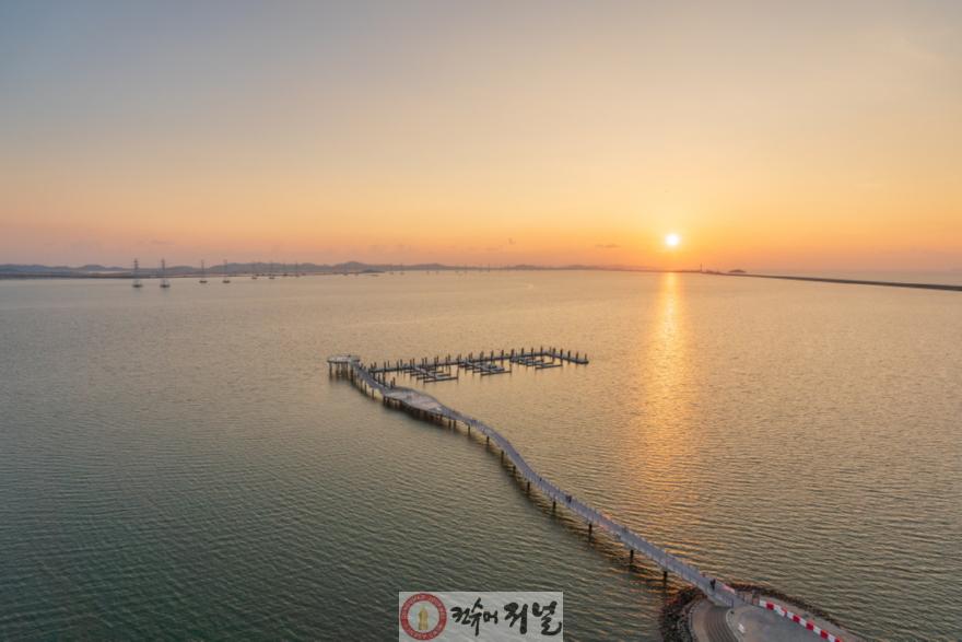 보도자료1-1 거북섬 마리나 경관브릿지 전경.jpg