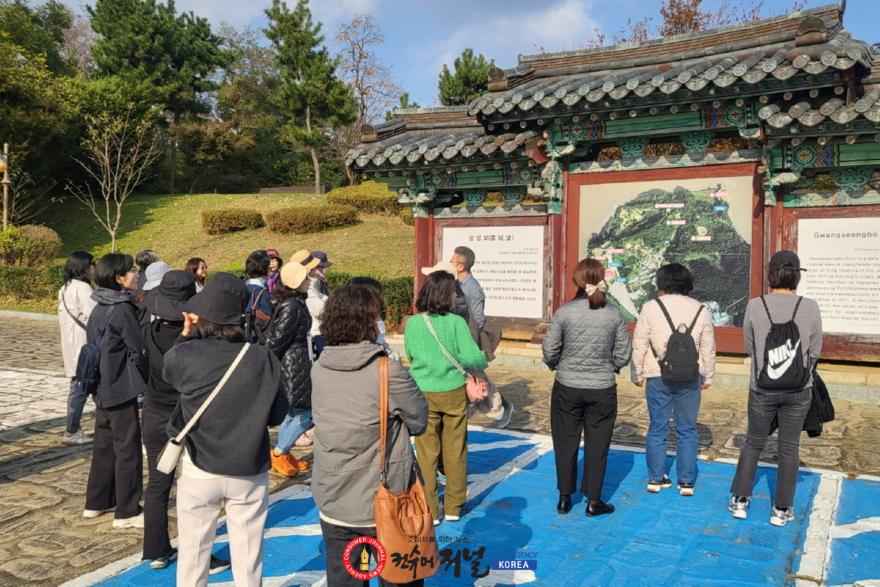 1. 고양시 도서관, 일상 속 문화 플랫폼으로 확장 (4) 아람누리도서관 길 위의 인문학 탐방.jpg