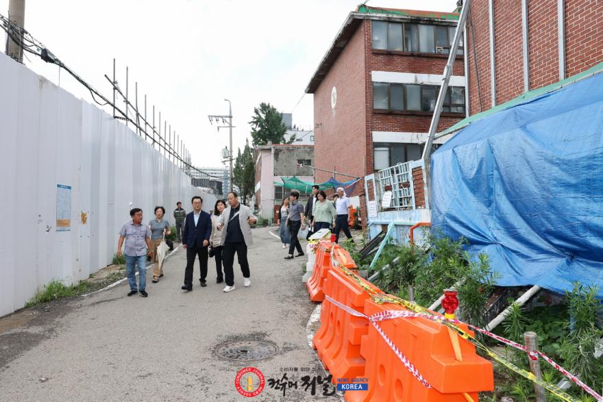1. 민경선 고양특례시장, 노후·위험 공동주택 현장 방문…선제적 안전관리로 시민 생명 보호   (2).jpg