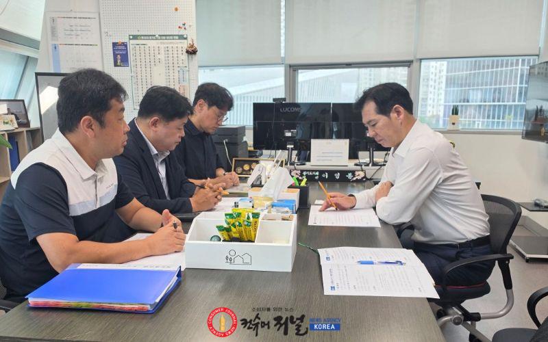 260722_이영봉_의원__경기북부_철도망_확충과_AI산업_육성_논의_(2).jpg