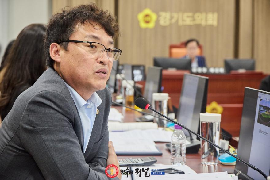 260722_이종춘_의원__첫_업무보고서_수원월드컵재단_조직_쇄신·파주_임진각_주차_선제_대응_주문.jpg
