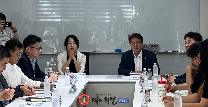 260727_이병숙_의원__망포_주민_목소리_담은_원천리천_환경개선_방안_논의_(1).jpg