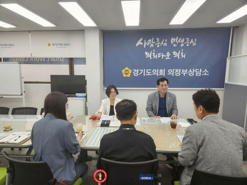 260728_이영봉__유수연_의원__의정부교육지원청과_교육현안_및_폰_프리_스쿨_정책_논의.jpg