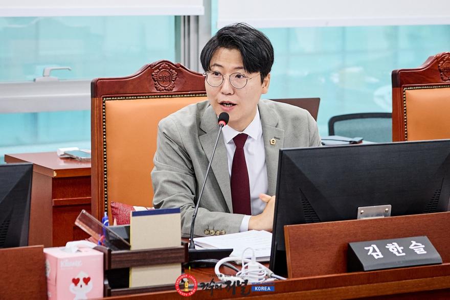 260805_김한슬_의원__‘경기도_빚_지도’_공개...“재정위기_선언보다_정확한_정보_공개가_먼저”(1).jpg